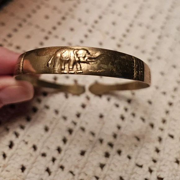 Women's copper bracelet. No markings, at least 15 years old. - Picture 2 of 4